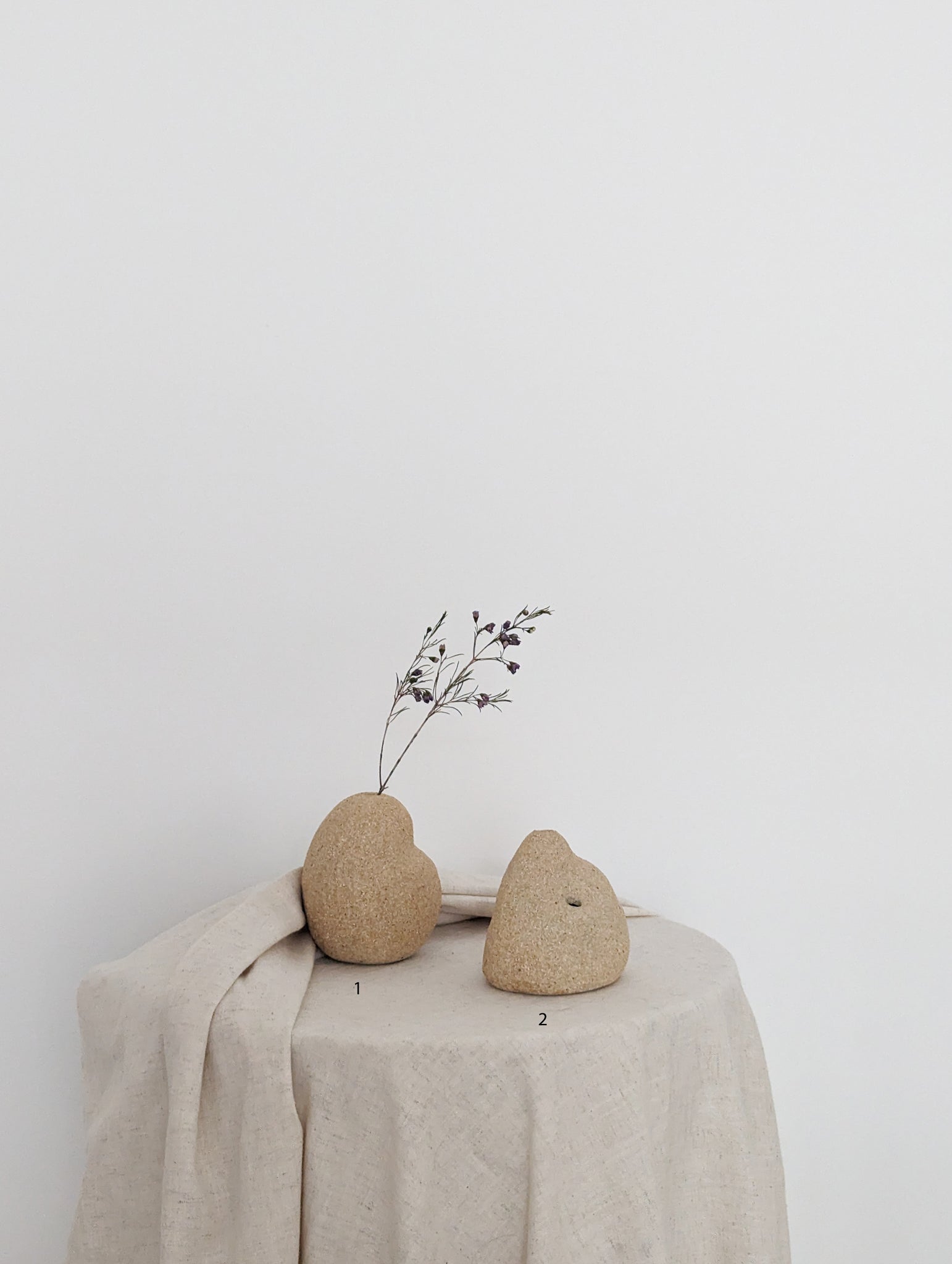 Pebble Vases in Sandstone - Natural Sand