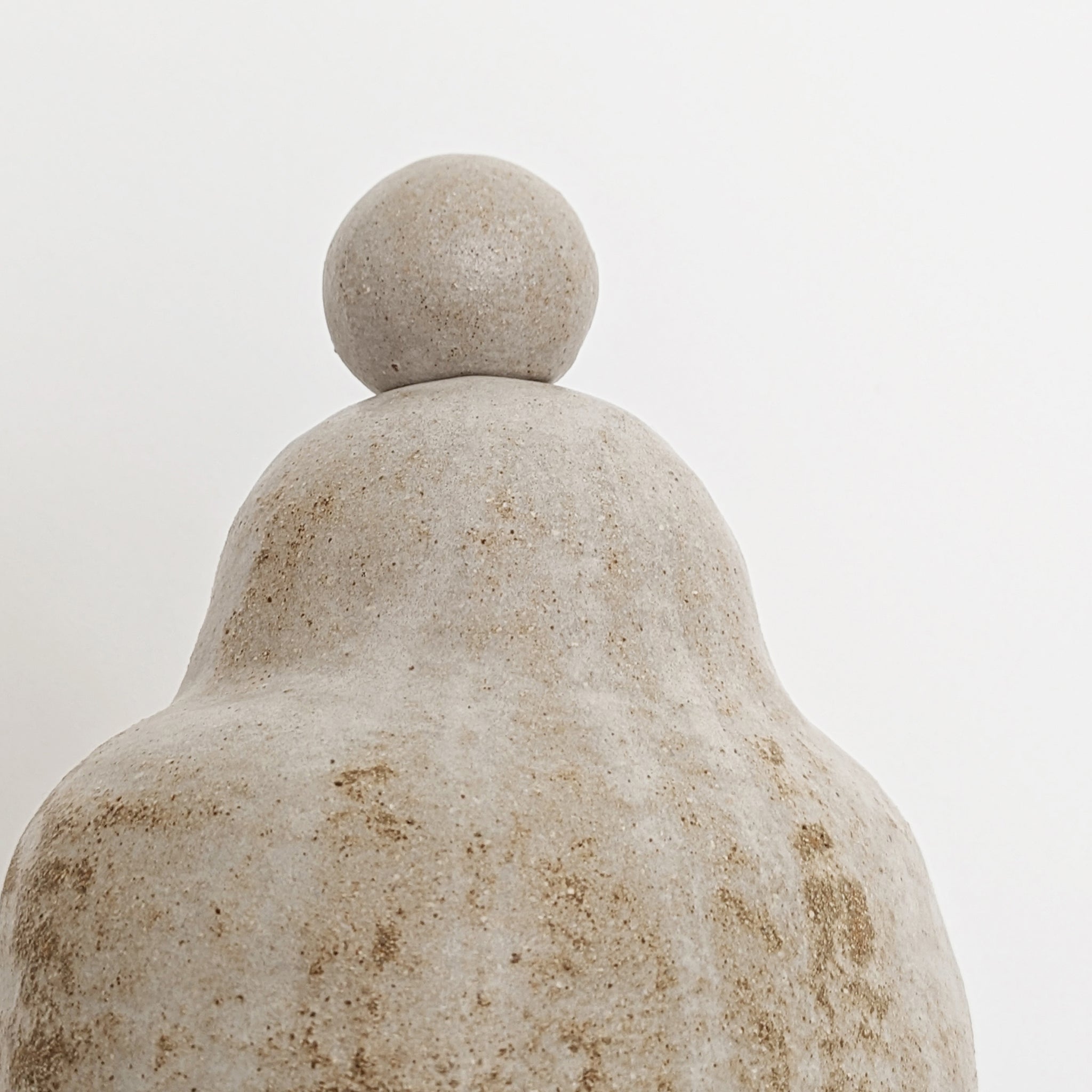 Pebble Vase N7 in Sandstone - Satin Sand